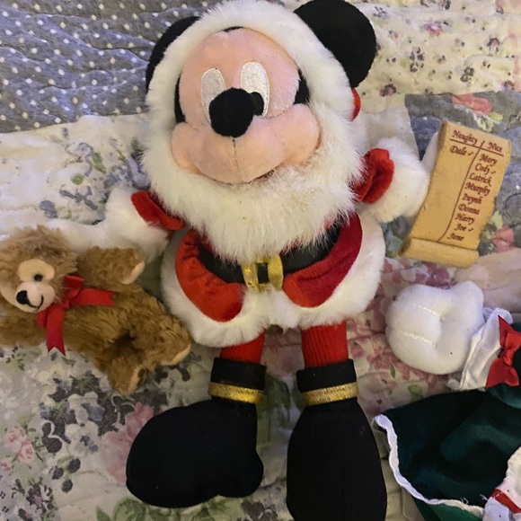 Mickey Mouse and Minnie Duffy Christmas Walt Disney World beanies 2003 with tags - Picture 7 of 14